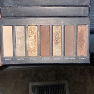 Younique palette #1